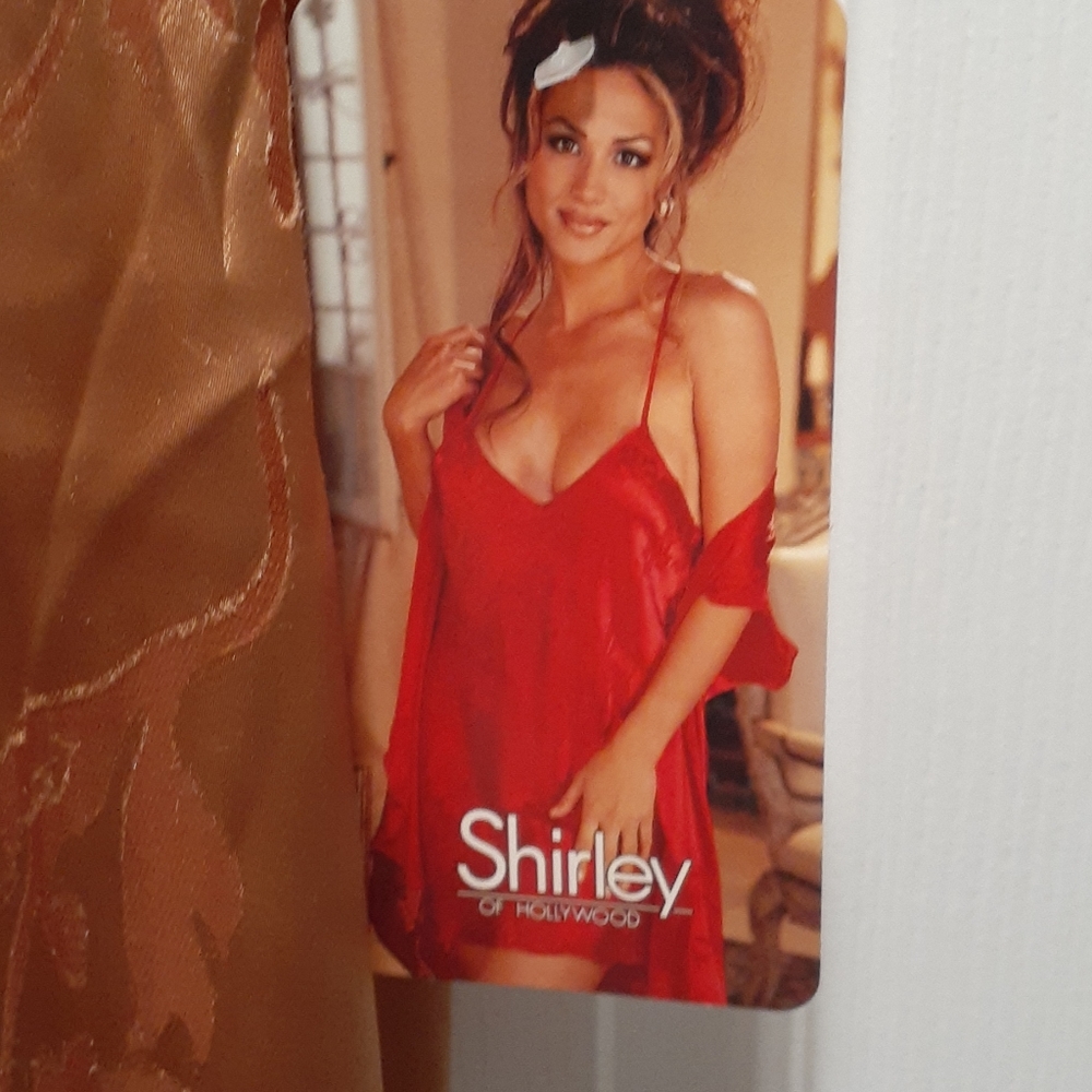 Lingerie - Picture 4 of 8